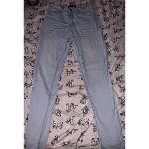 High wasted light jeans